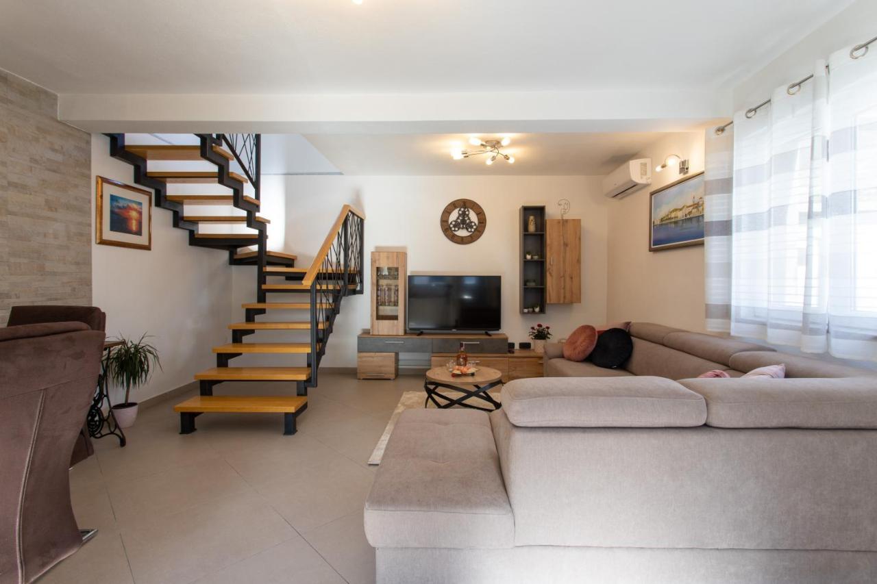 Holiday House Daisy Prapatnica 외부 사진